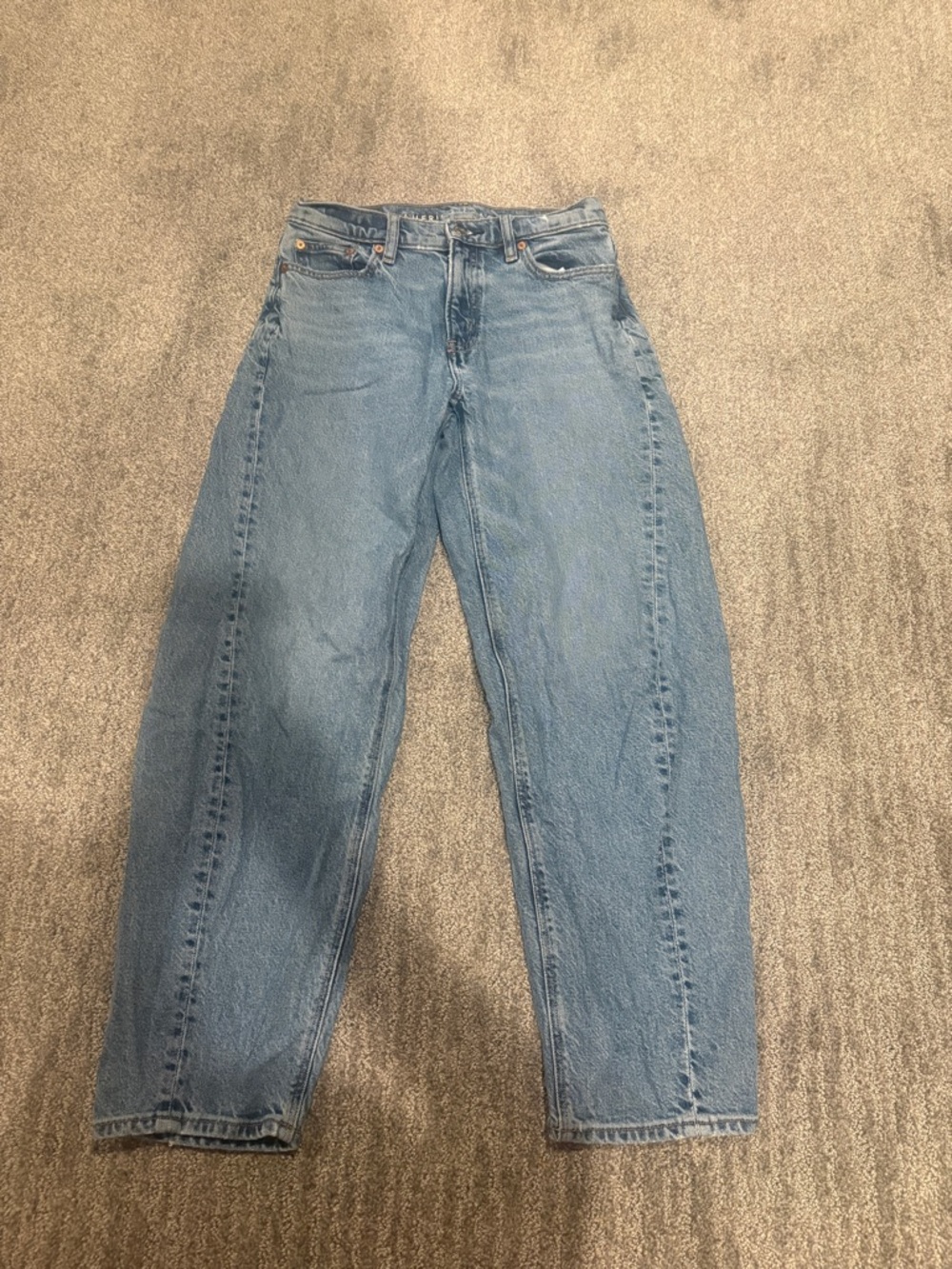 AE High-Rise Light Blue Women's barrel Jeans